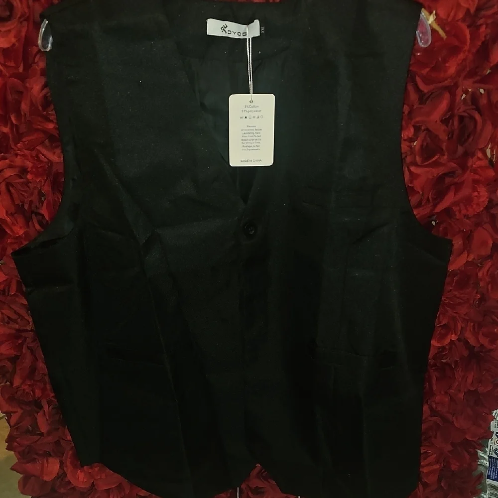 Koyog NWT Men's Black Vest with Button Closure Size XXL